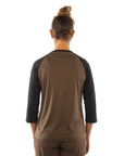 The model is 5' 8" wearing size Medium.