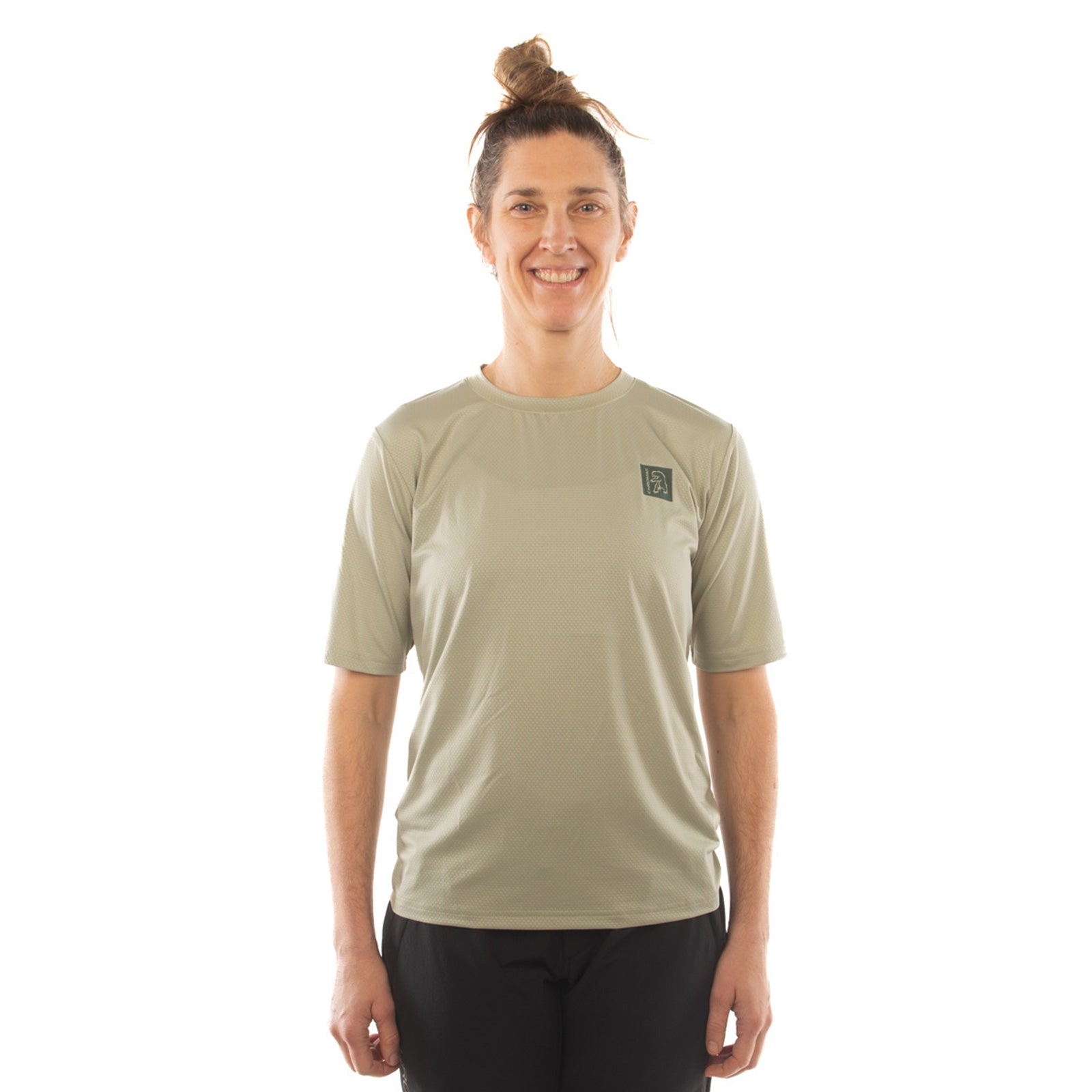 The model is 5' 8" wearing size Medium.